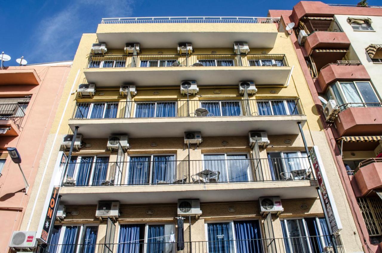 Pension Pardo Benidorm Eksteriør bilde